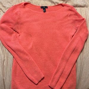 Gap light weight  coral sweater size small